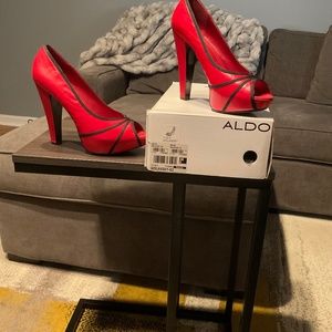 Red/Black Platform Peep toe shoe